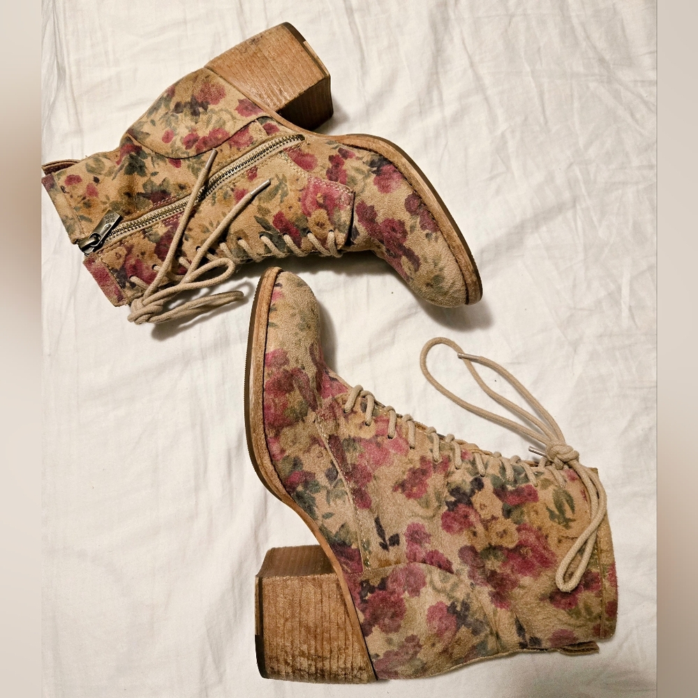 Patricia Nash Sicily Block Heel Boots